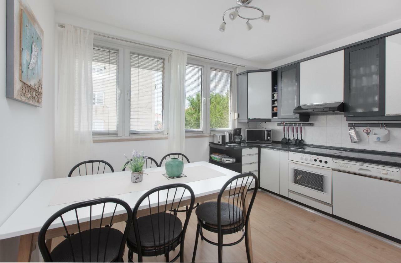 Apartment Gabriella Makarska Zewnętrze zdjęcie